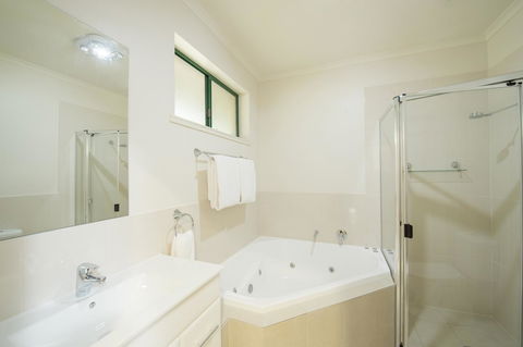Clare Country Club - Accommodation Bookings 20