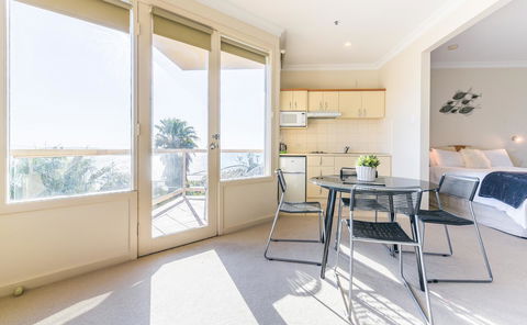 The Bluff Resort Apartments - Accommodation Bookings 9