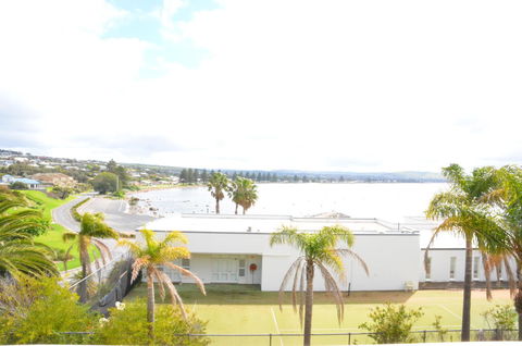 The Bluff Resort Apartments - Accommodation Bookings 26