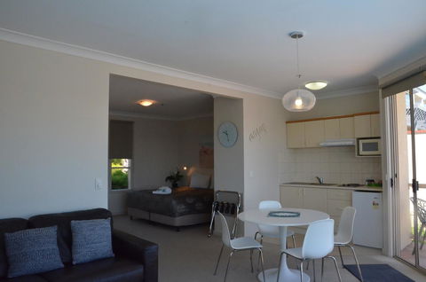 The Bluff Resort Apartments - Accommodation Bookings 24
