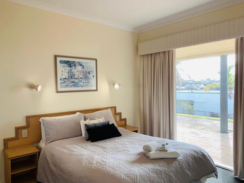 The Bluff Resort Apartments - Accommodation Bookings 2