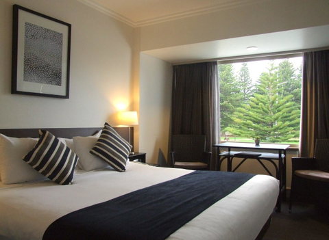 Nightcap At Hotel Victor - Accommodation Bookings 14