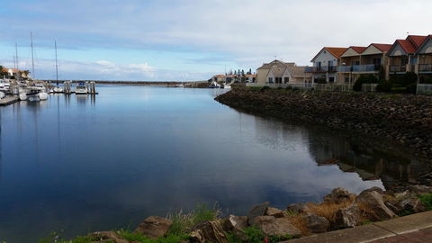 Townhouse On The Marina - Accommodation Bookings 14