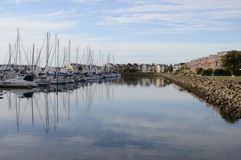 Townhouse On The Marina - Accommodation Bookings 7