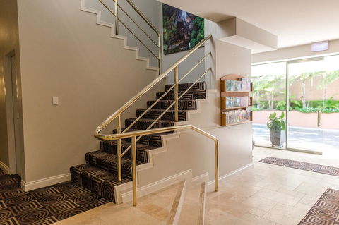 The Belmore Apartments Hotel - Accommodation Bookings 24