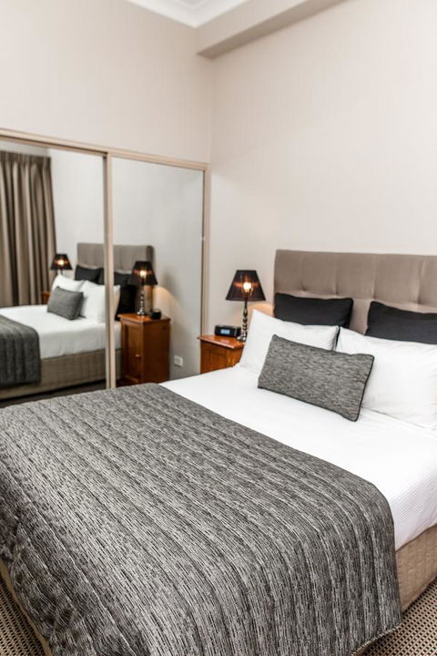 The Belmore Apartments Hotel - Accommodation Bookings 11