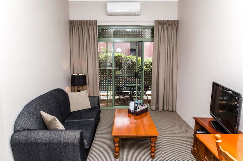 The Belmore Apartments Hotel - Accommodation Bookings 6
