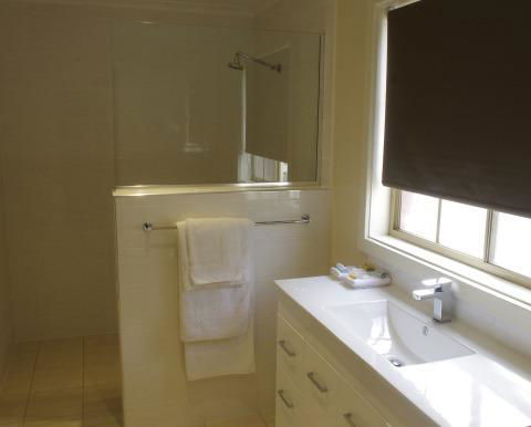 Clare Central - Accommodation Bookings 27