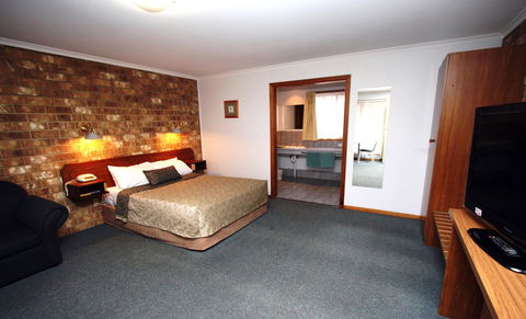 Clare Central - Accommodation Bookings 14