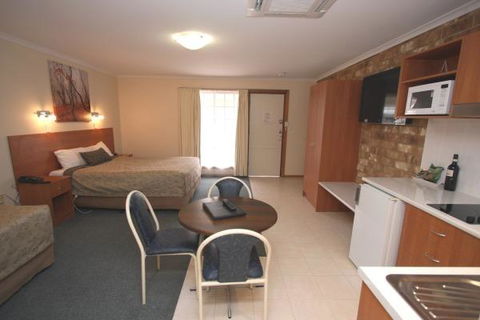 Clare Central - Accommodation Bookings 38