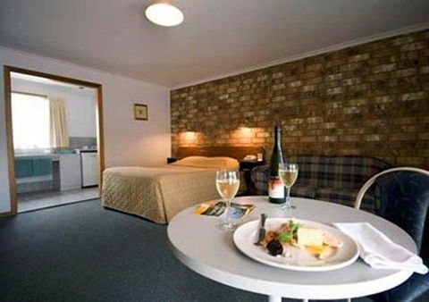 Clare Central - Accommodation Bookings 30