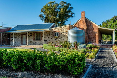 OXENBERRY FARM - Accommodation Bookings 6
