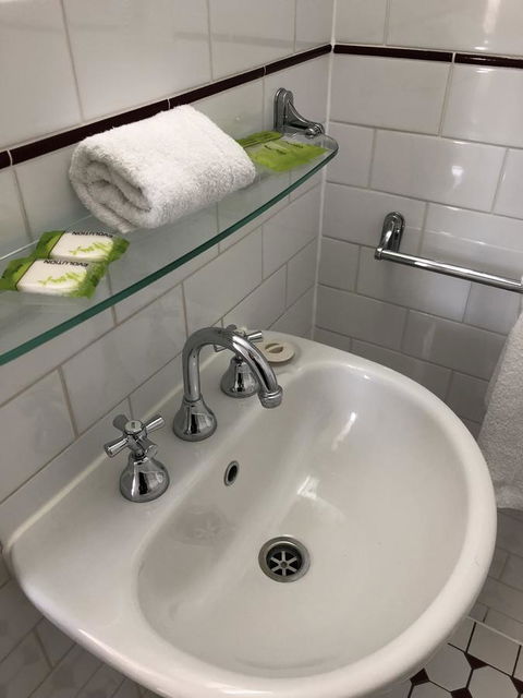 Adelaide Airport Motel - Accommodation Bookings 23