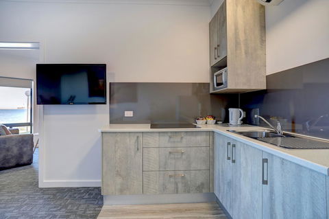 Limani Motel - Accommodation Bookings 1