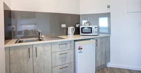 Limani Motel - Accommodation Bookings 29
