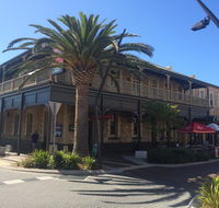 Grosvenor Hotel - Accommodation Bookings