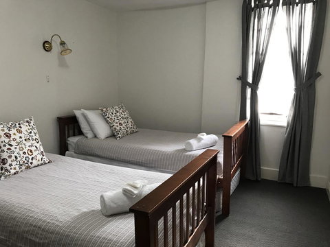 Caledonian Inn - Accommodation Bookings 31