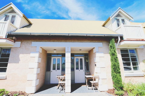 Caledonian Inn - Accommodation Bookings 10