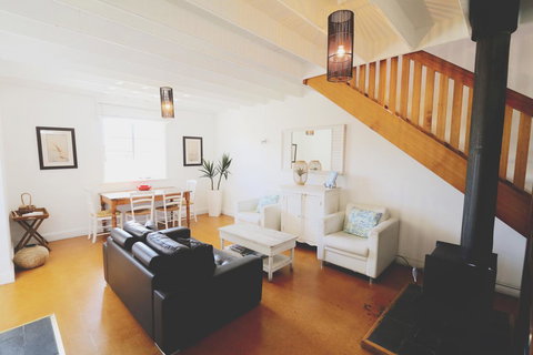 Caledonian Inn - Accommodation Bookings 27