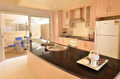 Adelaide Luxury Beach House - Accommodation Bookings 26