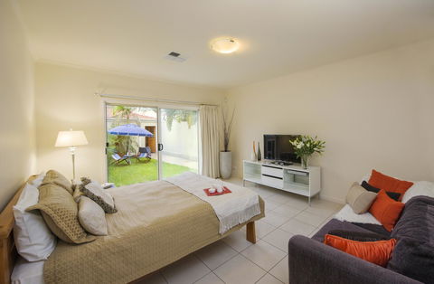 Adelaide Luxury Beach House - Accommodation Bookings 33