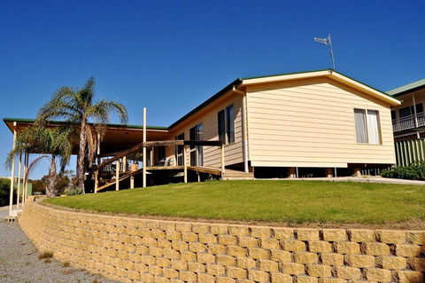 Baywatch - Accommodation Bookings 14
