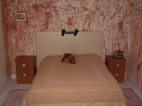 Radeka Downunder Underground Motel - Accommodation Bookings 9