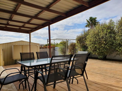 Super Central Location - Accommodation Bookings 11