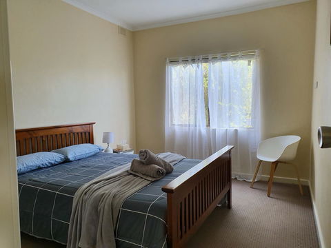 Super Central Location - Accommodation Bookings 8