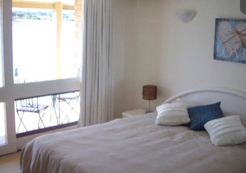 Lakeside - Accommodation Bookings 5