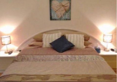 Lakeside - Accommodation Bookings 2