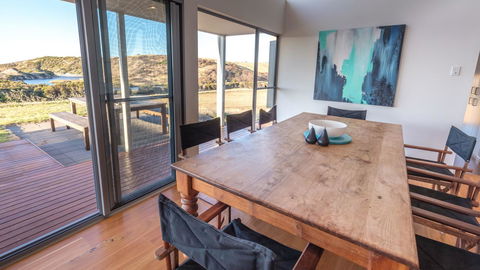 Middle River Beach House - East & West House - Accommodation Bookings 8