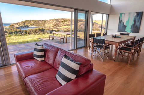 Middle River Beach House - East & West House - Accommodation Bookings 6