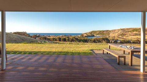 Middle River Beach House - East & West House - Accommodation Bookings 17