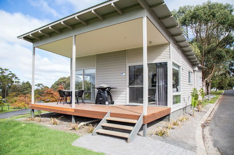 Blue Lake Holiday Park - Accommodation Bookings 13
