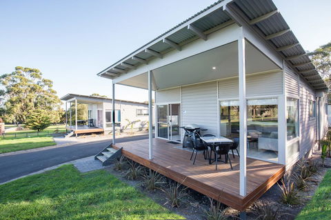 Blue Lake Holiday Park - Accommodation Bookings 15