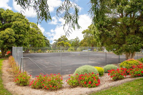 Blue Lake Holiday Park - Accommodation Bookings 8