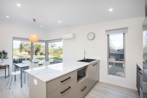 Blue Lake Holiday Park - Accommodation Bookings 22