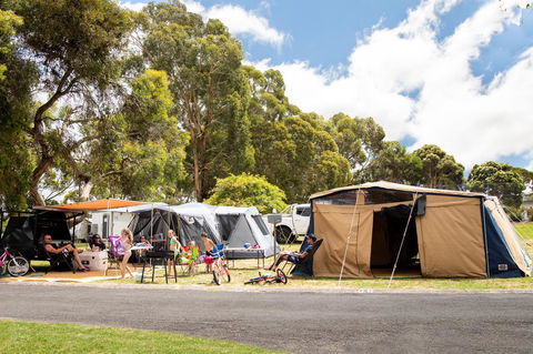 Blue Lake Holiday Park - Accommodation Bookings 9