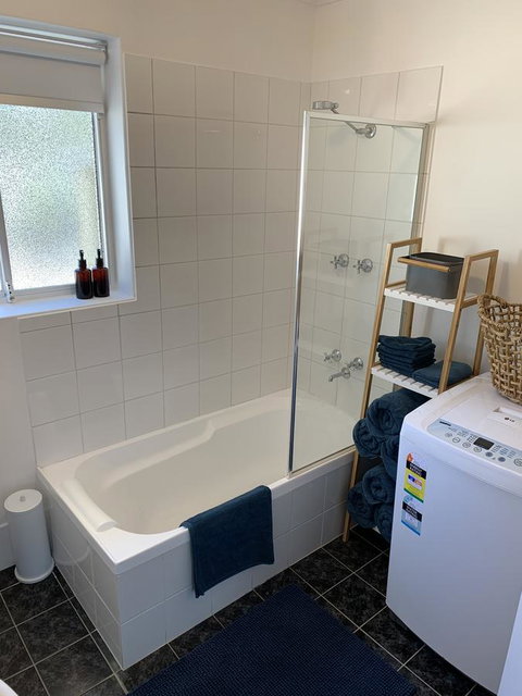 Sunshine Four - Accommodation Bookings 37