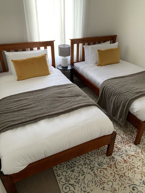 Sunshine Four - Accommodation Bookings 36