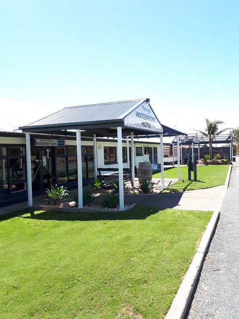 Meningie Waterfront Motel - Accommodation Bookings 0