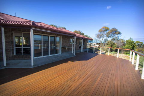 Limestone Ridge - Accommodation Bookings 0