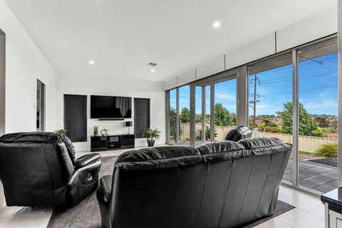 KENNEDY EXECUTIVE TOWNHOUSE - Accommodation Bookings 14