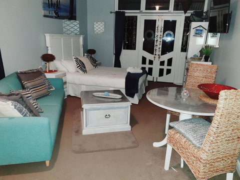 Court House - Studio - Accommodation Bookings 0