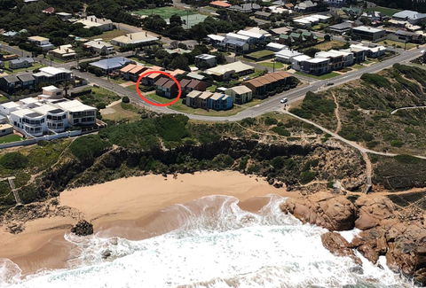 Southern Sands\' Beachfront Apartment - Accommodation Bookings 15