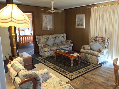 Clare Valley Cabins - Accommodation Bookings 24
