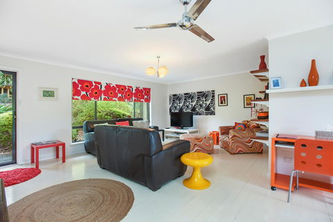Red Door - Accommodation Bookings 1