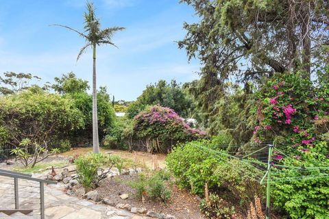 Red Door - Accommodation Bookings 16