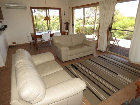 Edge Of Innes - Accommodation Bookings 14